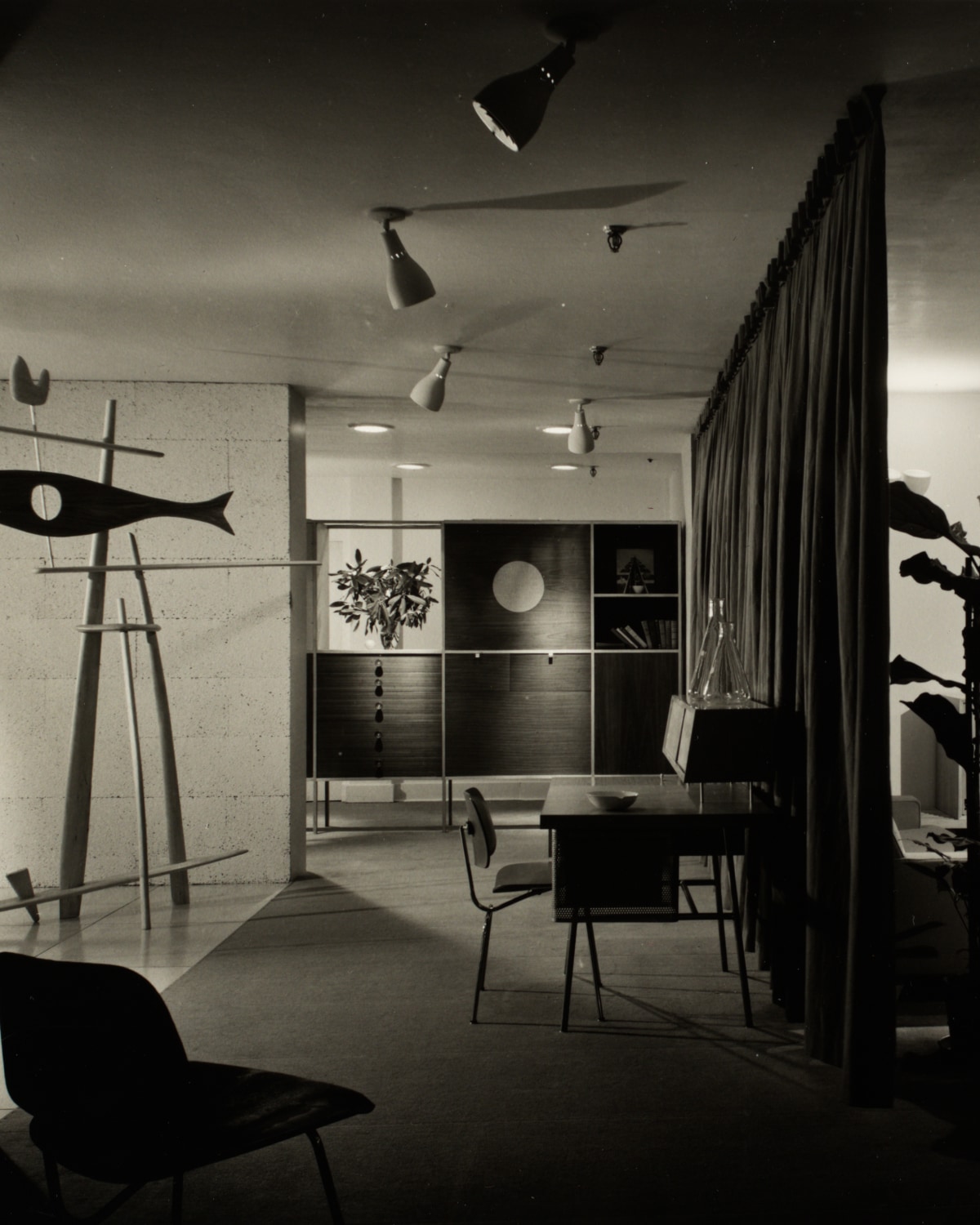 Showroom da Herman Miller em Grand Rapids, projetado por George Nelson e inaugurado em 1948.